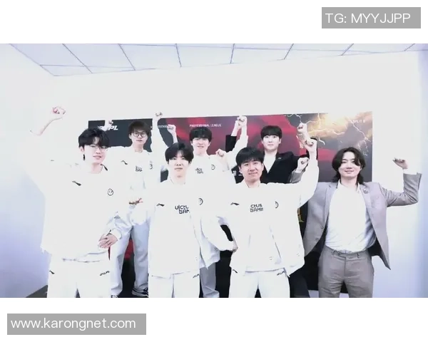 回顾英雄联盟S15赛季巅峰对决探秘各大战队战术革新与选手成长之路