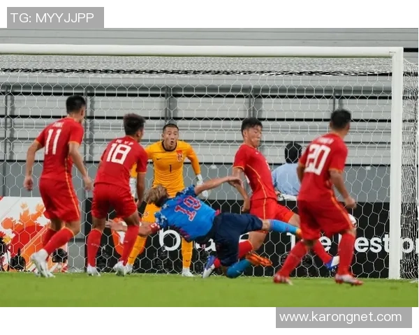 国足鏖战九十分钟顽强逼平劲旅展现新时代中国足球拼搏精神 国足鏖战九十分钟顽强逼平劲旅展现新时代中国足球拼搏精神