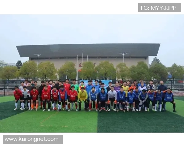 邵阳足球队奋力拼搏再创辉煌期待新赛季迎接更大挑战